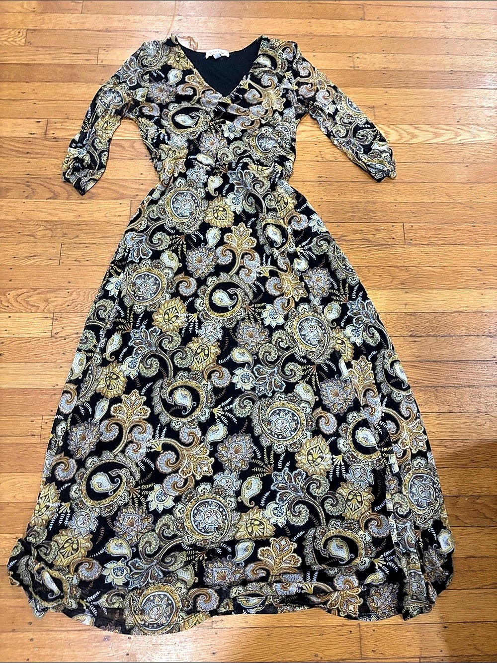 BKE Paisley Maxi Dress in Black & Gold